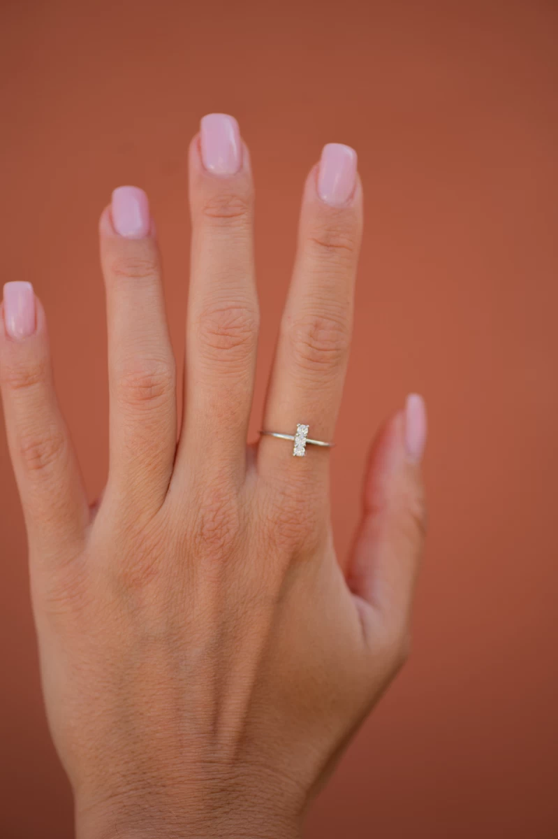 Zircon 3 Vertical Silver Ring