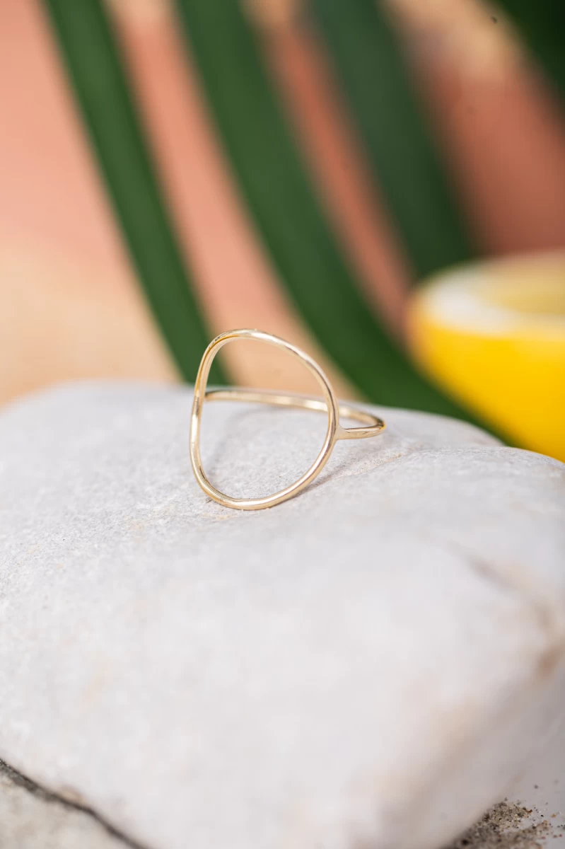 Contour Circle White Gold Ring