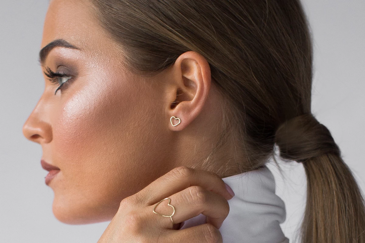 ZILIA Contour Heart Gold 14K Earrings