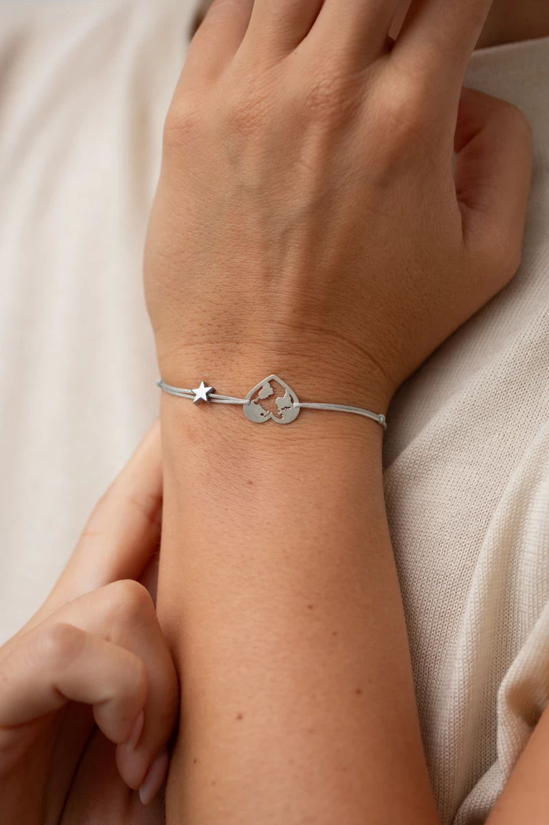 ZILIA Travel Love Gold 14K Thread Bracelet